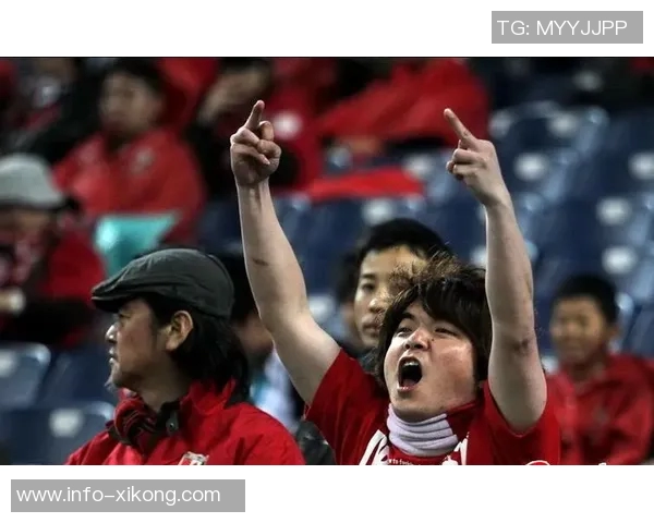 杨立瑜遭球迷怒斥:何必与阿猫阿狗争执真该给球迷竖中指 杨立瑜遭球迷怒斥:何必与阿猫阿狗争执真该给球迷竖中指