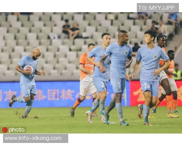 十人新鹏城客场发威杜加利奇破门助球队2-0领先三镇 十人新鹏城客场发威杜加利奇破门助球队2-0领先三镇