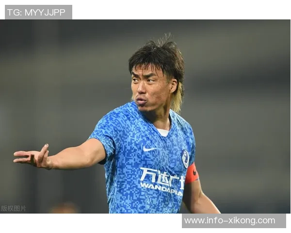 泽卡投诉手球遭裁判驳回VAR回放确认浙江未犯规引争议